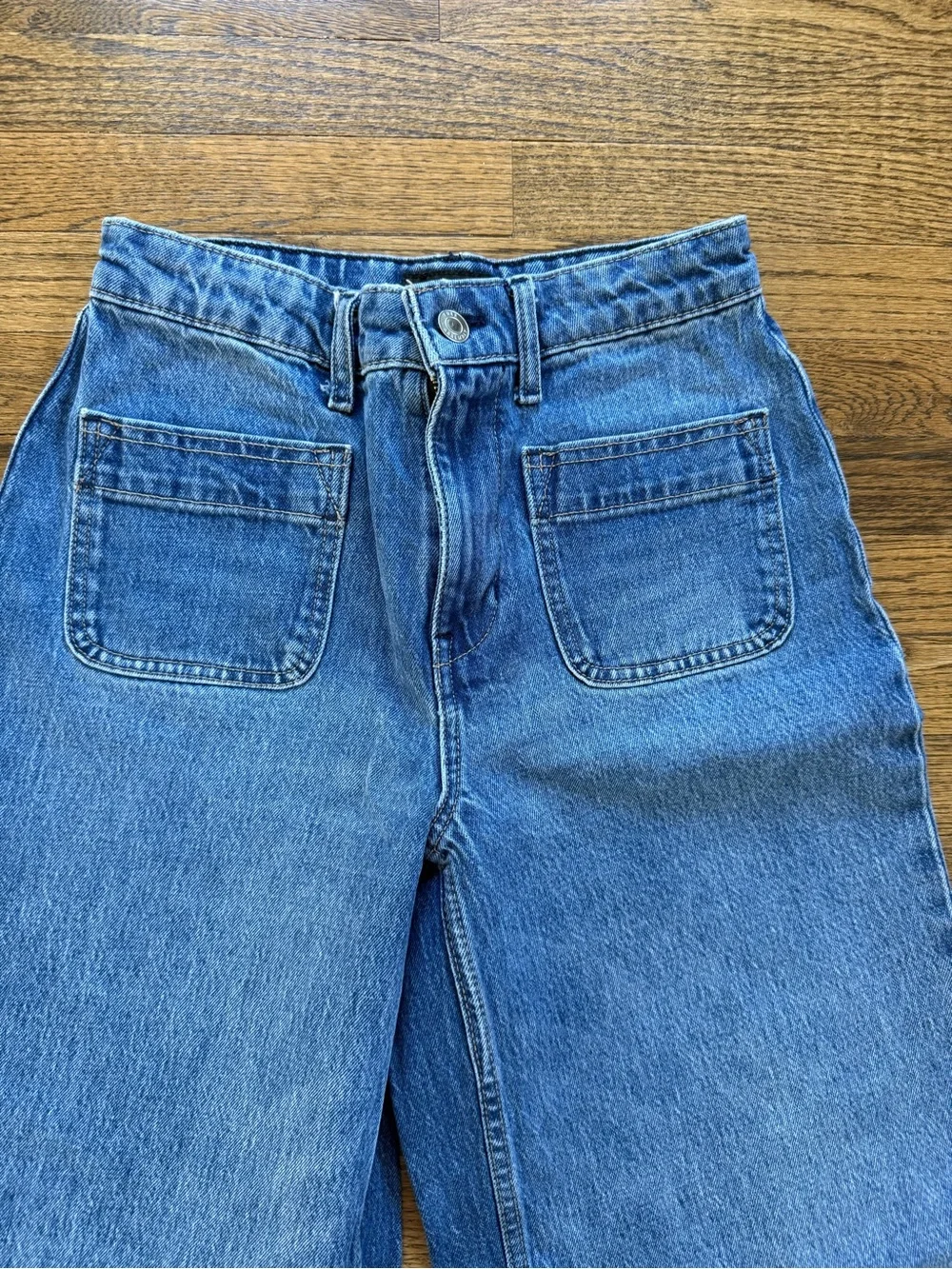 High-Rise Wide-Leg Jeans in Classic Blue